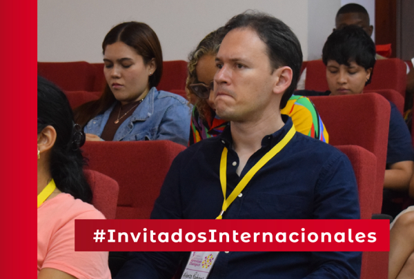Alfonso Rodr&iacute;guez Oramas comparti&oacute; experiencias de Comunidades de Aprendizaje en Univalle