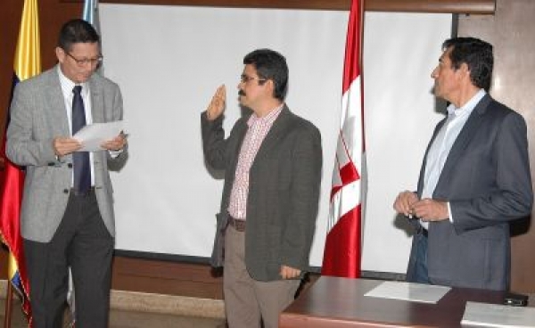 Posesi&oacute;n del nuevo director del IEP