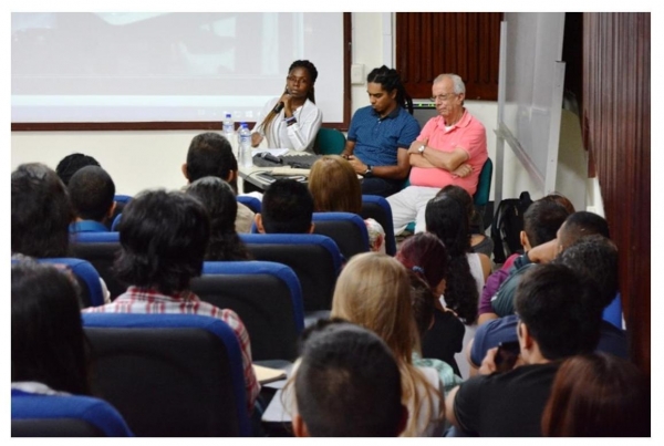 Representante egresados de estudios pol&iacute;ticos