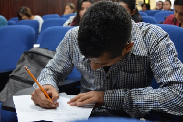 Reglamento de Maestr&iacute;a y DIE